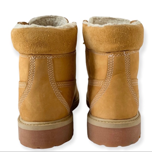 Boy's Timberland Fur-Lined Nubuck Boots Size 5.5 - Picture 6 of 7